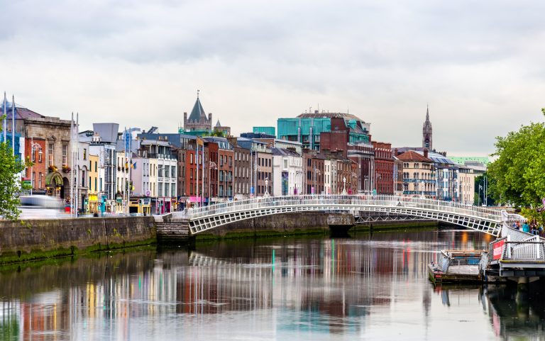 A photo of the Ha'Penny bridge over the river Liffey in Dublin, Ireland